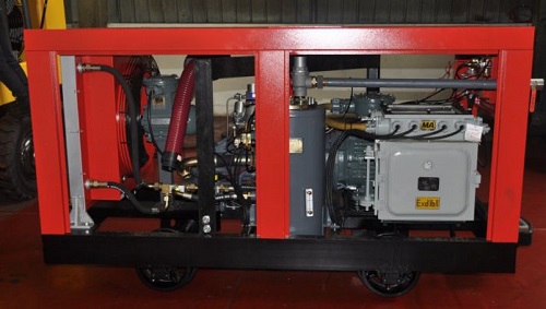 移動螺杆空壓(yā)機MLGF21/8-132G内部構造